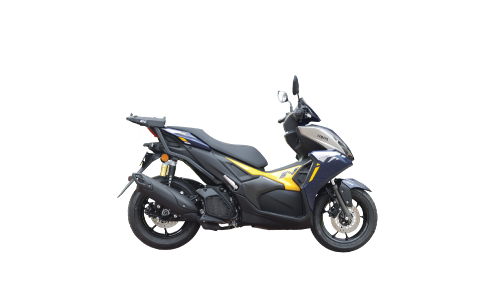 YAMAHA NVX (2025)